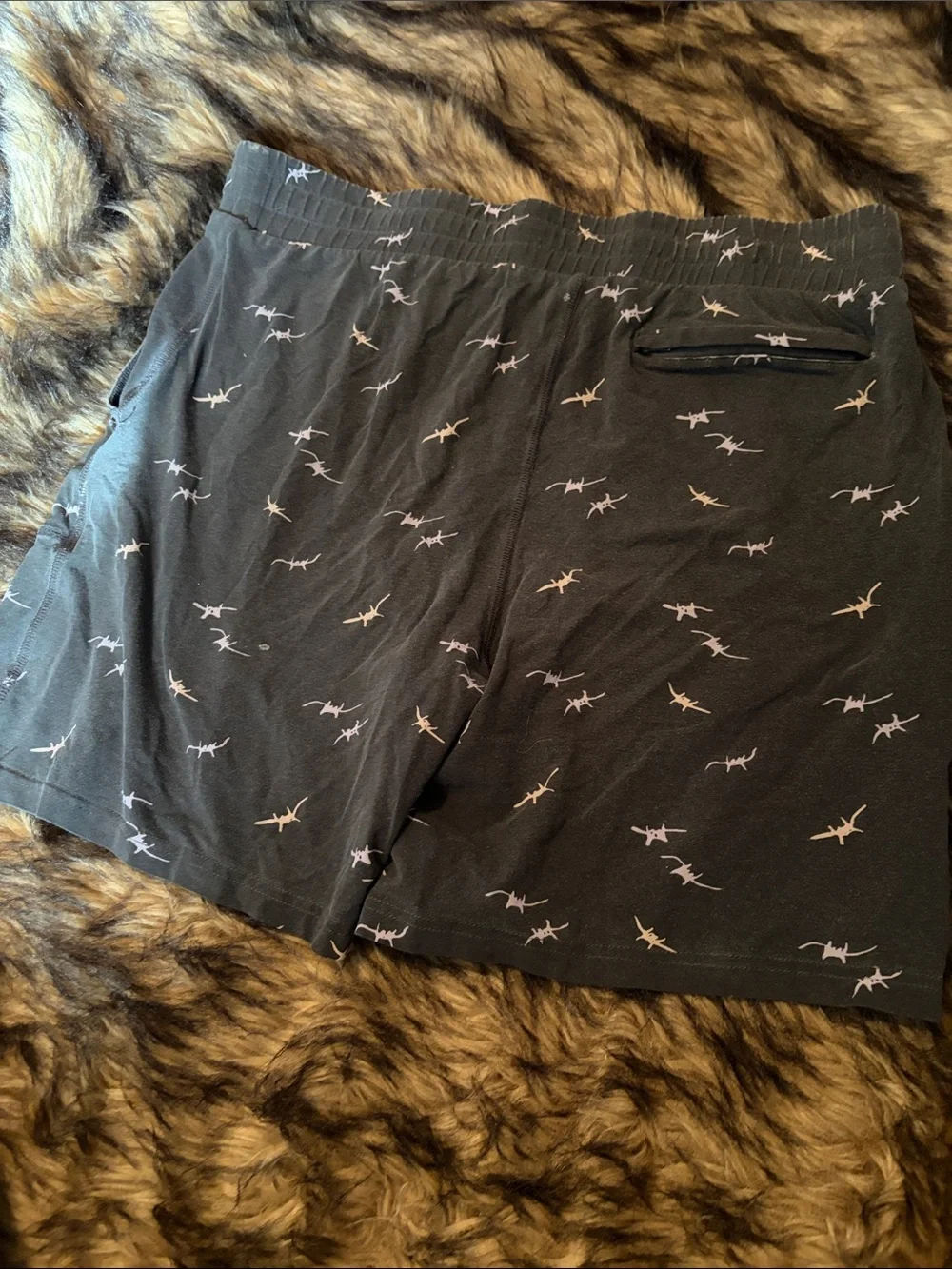 Pair of Thieves comfortable charcoal
